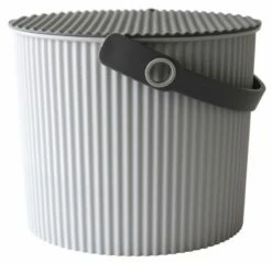 Seau Omni Outil Mini 4L -Home24 Soldes 0a3d24d2b2924abc97ce5ad025272c4f.cropped 60 104 880 852.processed