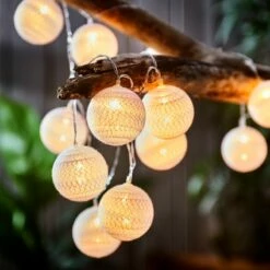 Guirlande Lumineuse LES PETITES BELLE 11 Guirlande Lumineuse LES PETITES BELLE -Home24 Soldes 1000365675 220728 022 MOOD DETAILS P000000001000365675 mood