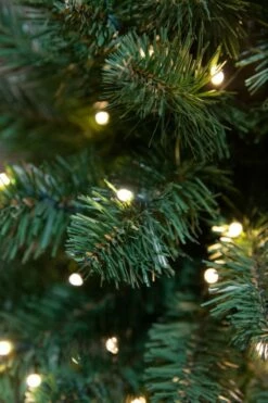 Sapin De Noël Artificiel Diamond -Home24 Soldes 2655b231898a4679a8ae3f142a78c5fa