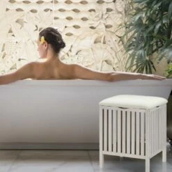 Panier à Linge Blanc Avec Siège -Home24 Soldes 408a407c47534efaba5e75aded04c79d