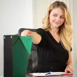 Porte-journaux Maille En Métal -Home24 Soldes 589850721781451caca6a94b3e1330db