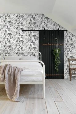 Papier Peint Fleurs 30 Papier Peint Fleurs -Home24 Soldes 952efe74de324bccb7bff810facdd743