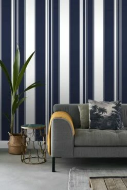 Papier Peint à Rayures -Home24 Soldes b9caaab848b4460ebd01087e564916ee