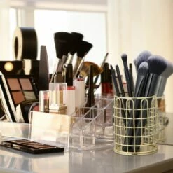 1x Pot à Pinceau Maquillage Métal Rond -Home24 Soldes d273ca2c91184996a018d77045cbaca4 3